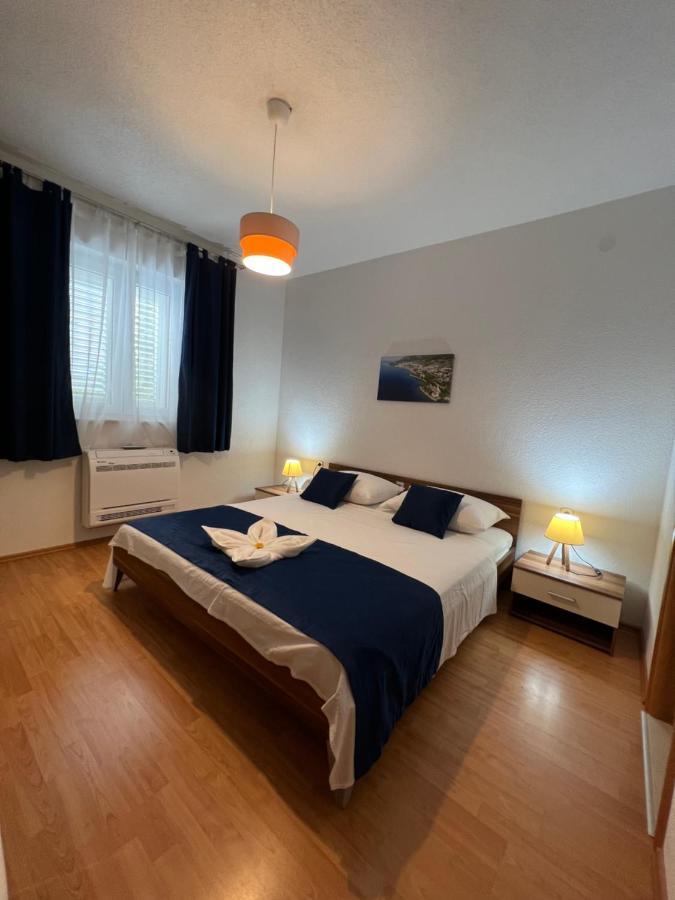 Villa Marina - Sea View Bol Eksteriør billede